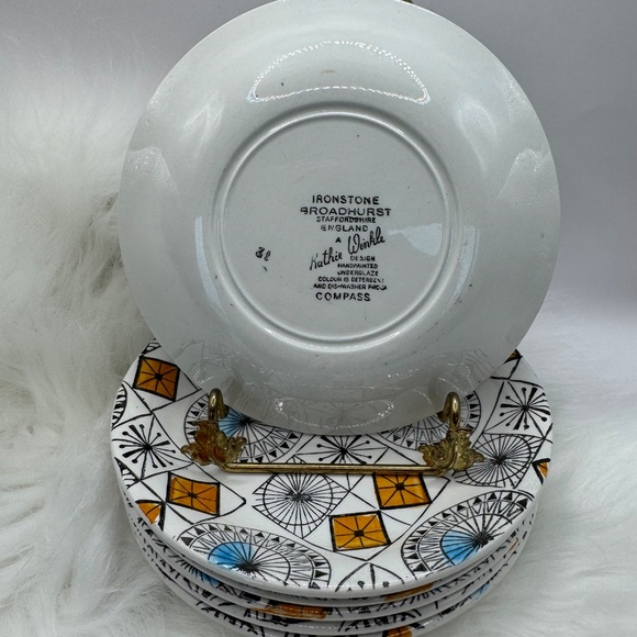 Vintage Kathie Winkle Ironstone Compass pattern 6" side plates. Set of 6. EUC. - Picture 3 of 12